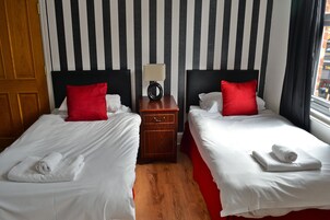 Twin Room | Iron/ironing board, free WiFi, bed sheets