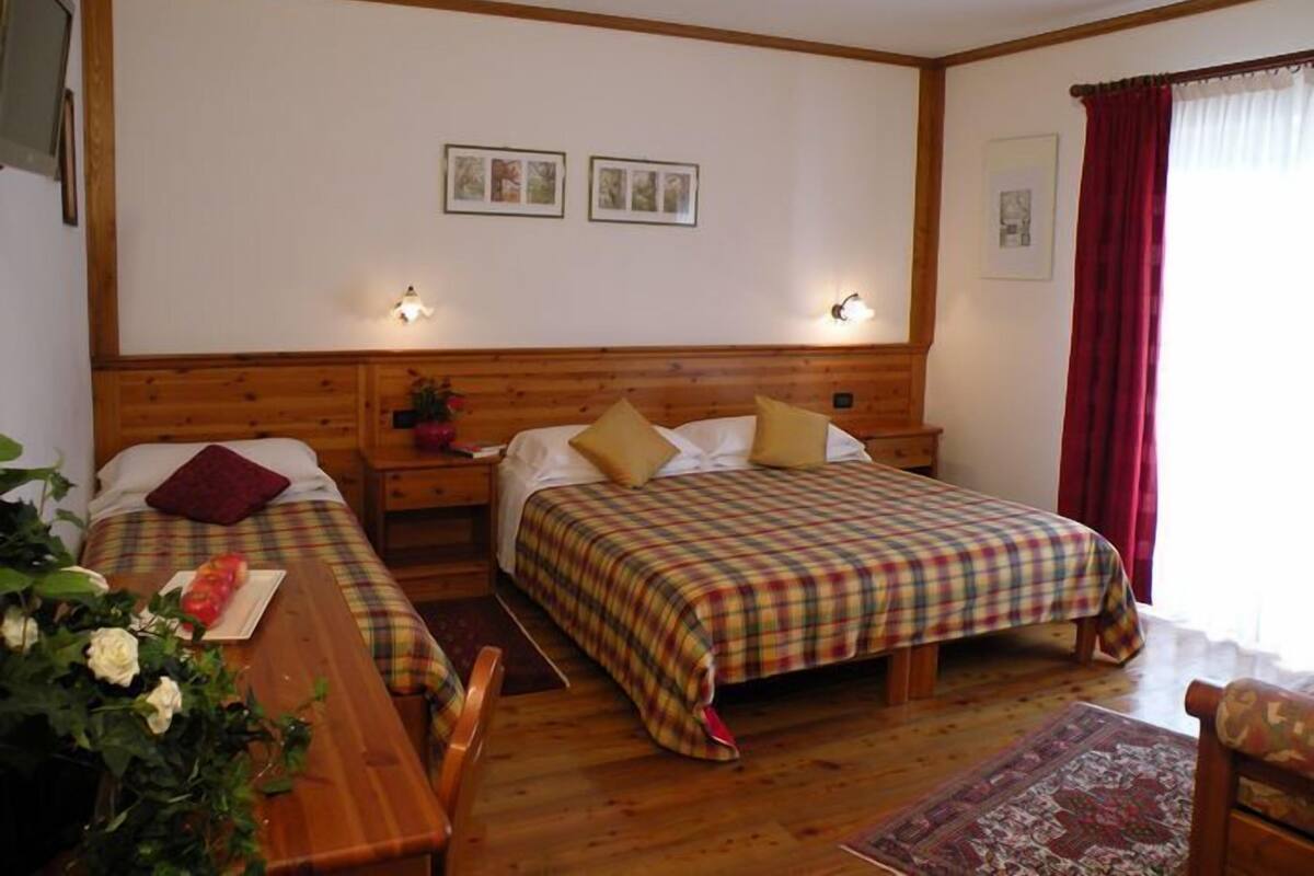 Triple Room, Multiple Beds, Non Smoking