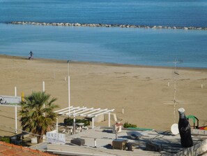 Beach - Hotel Dolores (Rimini)