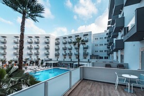 Double Room, Terrace, Pool View | Terrace/patio - Pebbles Resort (St. Paul's Bay)