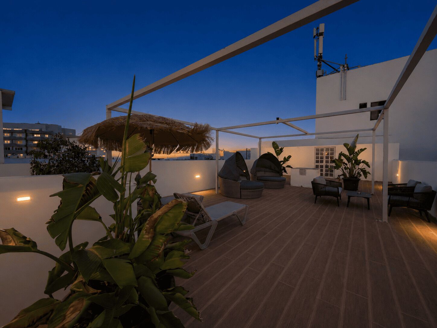 Luxe appartement, 2 slaapkamers, terras | Kameruitzicht
