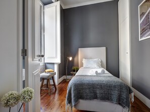 Standard Apartment, 3 Bedrooms | Individually decorated, individually furnished, desk, soundproofing - Canaan Boutique Apartments Fanqueiros114 (Lisbon)