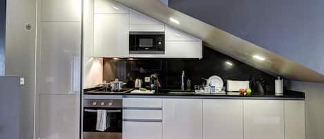 Superior Apartment, 1 Bedroom | Private kitchen