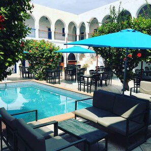 Outdoor pool - Hotel Arisha (Houmt Souk)