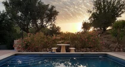 La Fuente Retreat