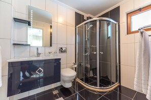 Villa, Mountain View | Bathroom