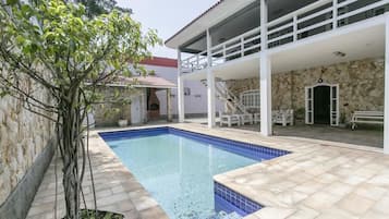 Piscina externa