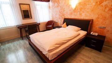 Standard Single Room | Desk, free WiFi, bed sheets