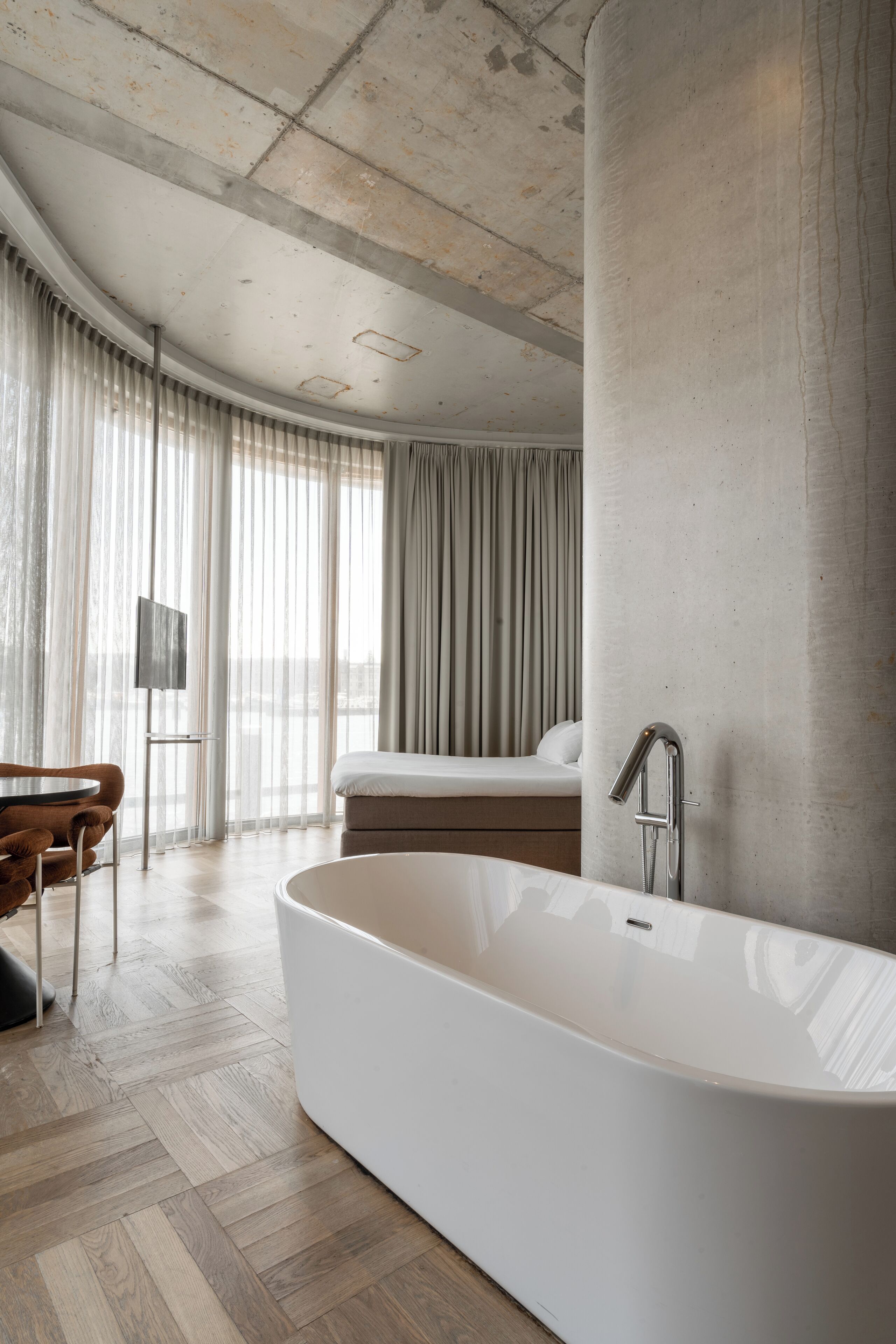 panoramic suite, 1 king bed, lake view | 1 bedroom, hypo-allergenic bedding, in-room safe, desk