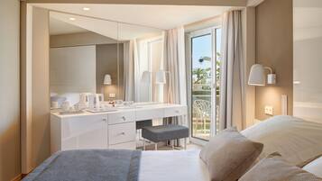 Doppel- oder Zweibettzimmer, Balkon, Meerblick | Daunenbettdecken, Zimmersafe, Schreibtisch, Verdunkelungsvorhänge