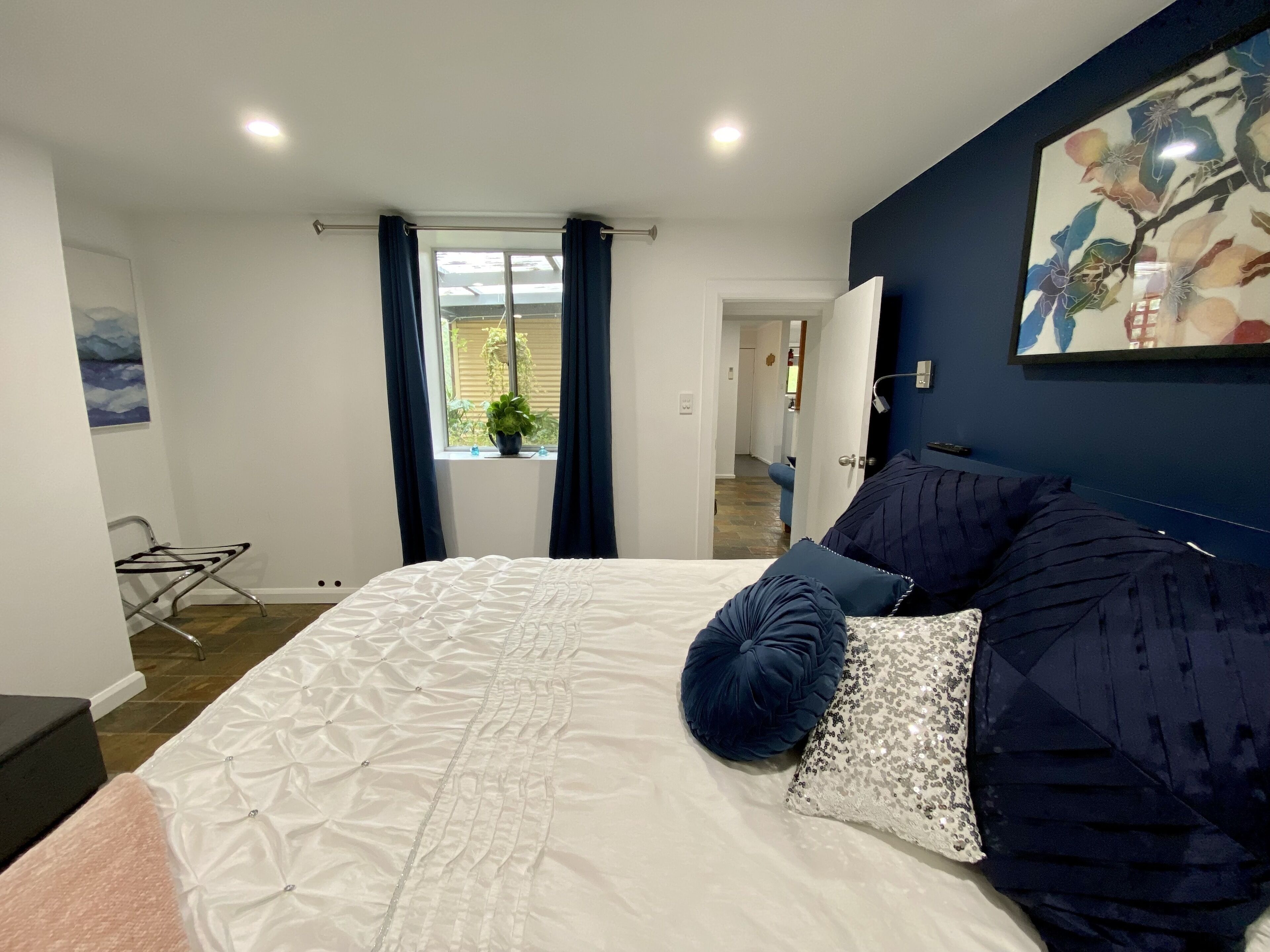Adagio In Auburn is a tranquil getaway for two with modern luxe furnishings. — image 15
