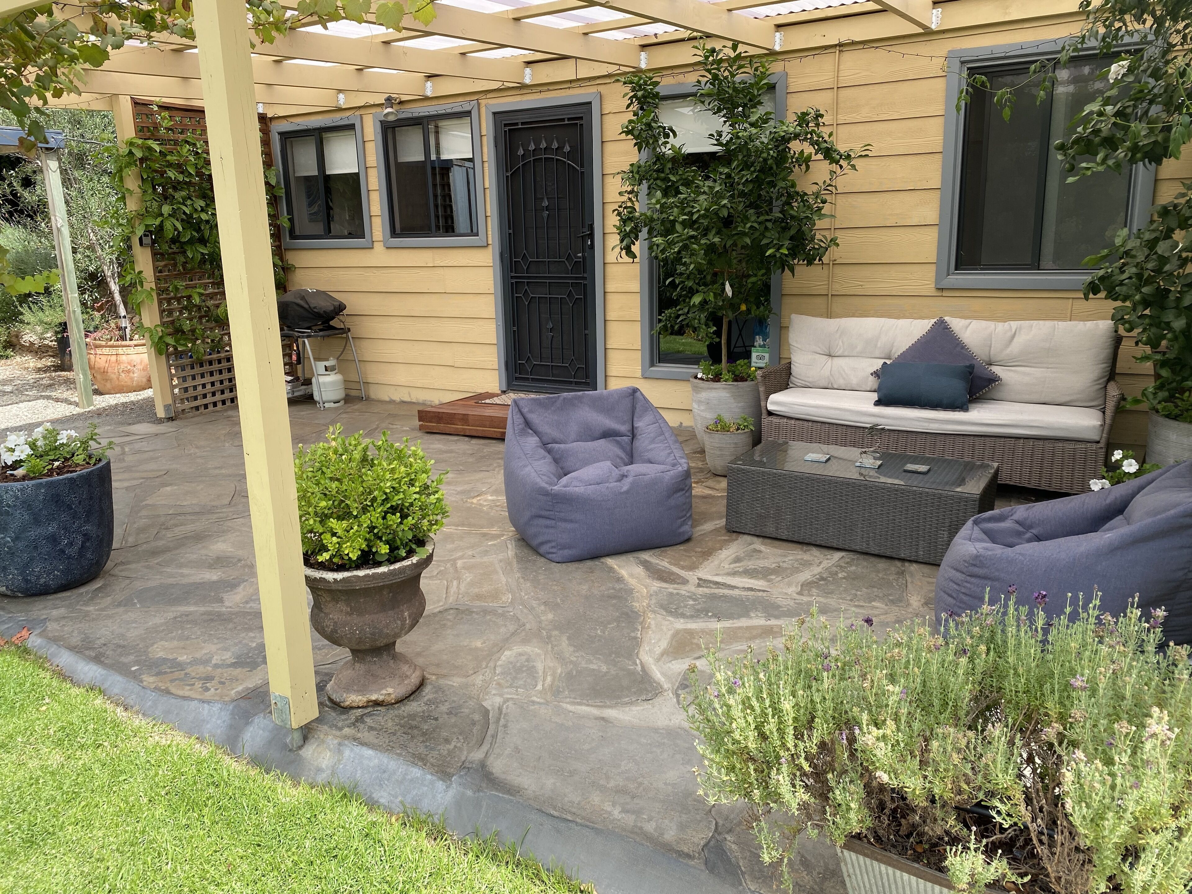Adagio In Auburn is a tranquil getaway for two with modern luxe furnishings. — image 6