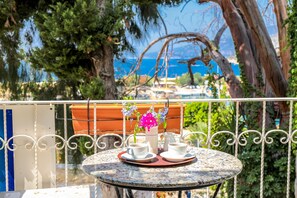 Room, Balcony, Sea View | Balcony - Turkuaz Pansiyon (Kas)