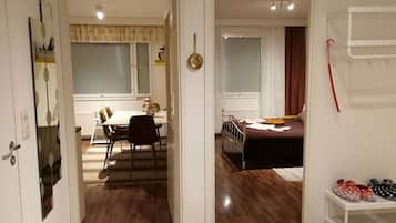 1 chambre, bureau, chambres insonorisées, fer et planche à repasser