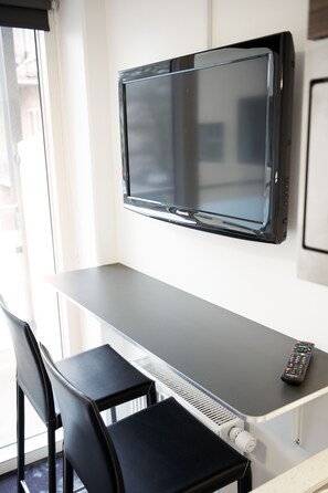Television - Hotel Faber (Aarhus)