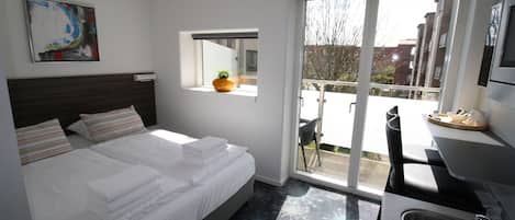 Chambre double, balcon | 1 chambre, rideaux dâobscurcissement, systĂšme dâinsonorisation