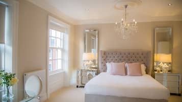 Apartment, 1 Bedroom (Jadore) | Iron/ironing board, free WiFi, bed sheets