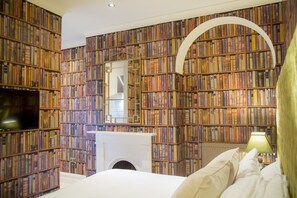 Appartement, 1 chambre (The Library) | Fer et planche à repasser, accès au Wi-Fi (inclus), literie fournie