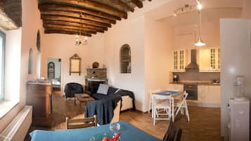 House (A) | Living room | LED TV