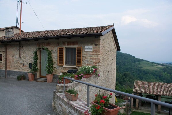 Exterior - B&B Monferrato La Casa Sui Tetti (Villadeati)