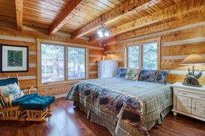 2 bedrooms, iron/ironing board, internet, bed sheets