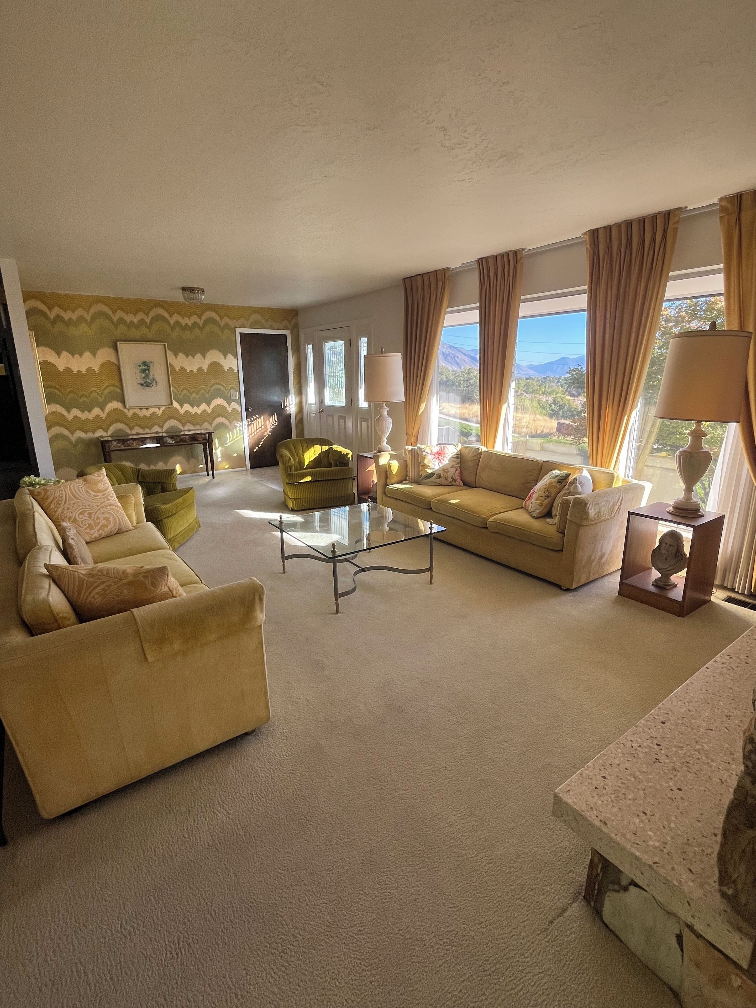 Smart-tv, boeken en een stereo