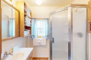 Free toiletries, towels