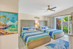 2 bedrooms, free WiFi - P37 - Charming 2 bedrooms duplex with Private Pool and Deep water dockage. Cabana Club Membership Included! (Key Colony Beach)