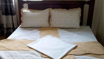 15 bedrooms, desk, iron/ironing board, free WiFi