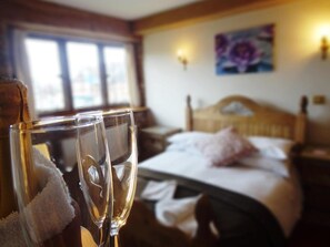 アイロン / アイロン台、WiFi (無料)、ベッドシーツ、車椅子でアクセスできる設備