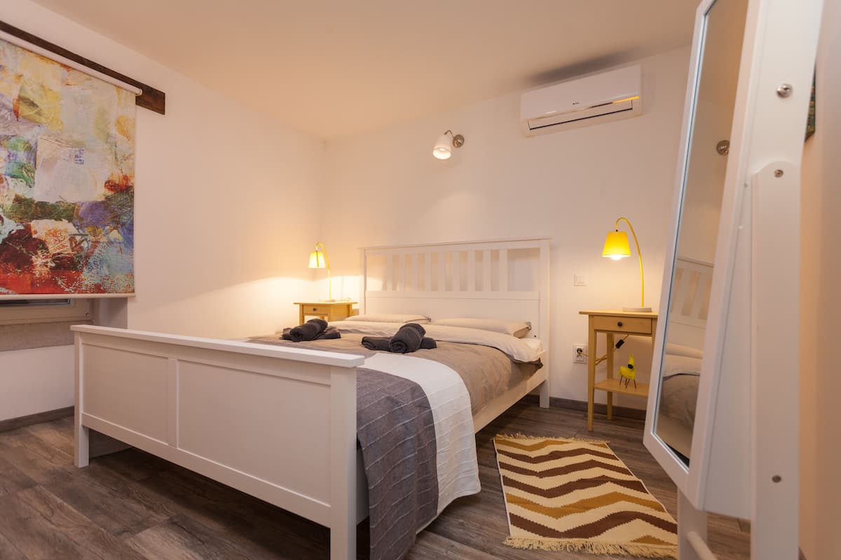 开间 (Queen-Neva) | 客房内保险箱、隔音、免费婴儿床、免费 WiFi