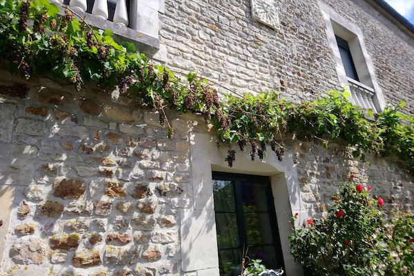 Bagian depan properti