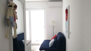 Apartemen, balkon | Area keluarga