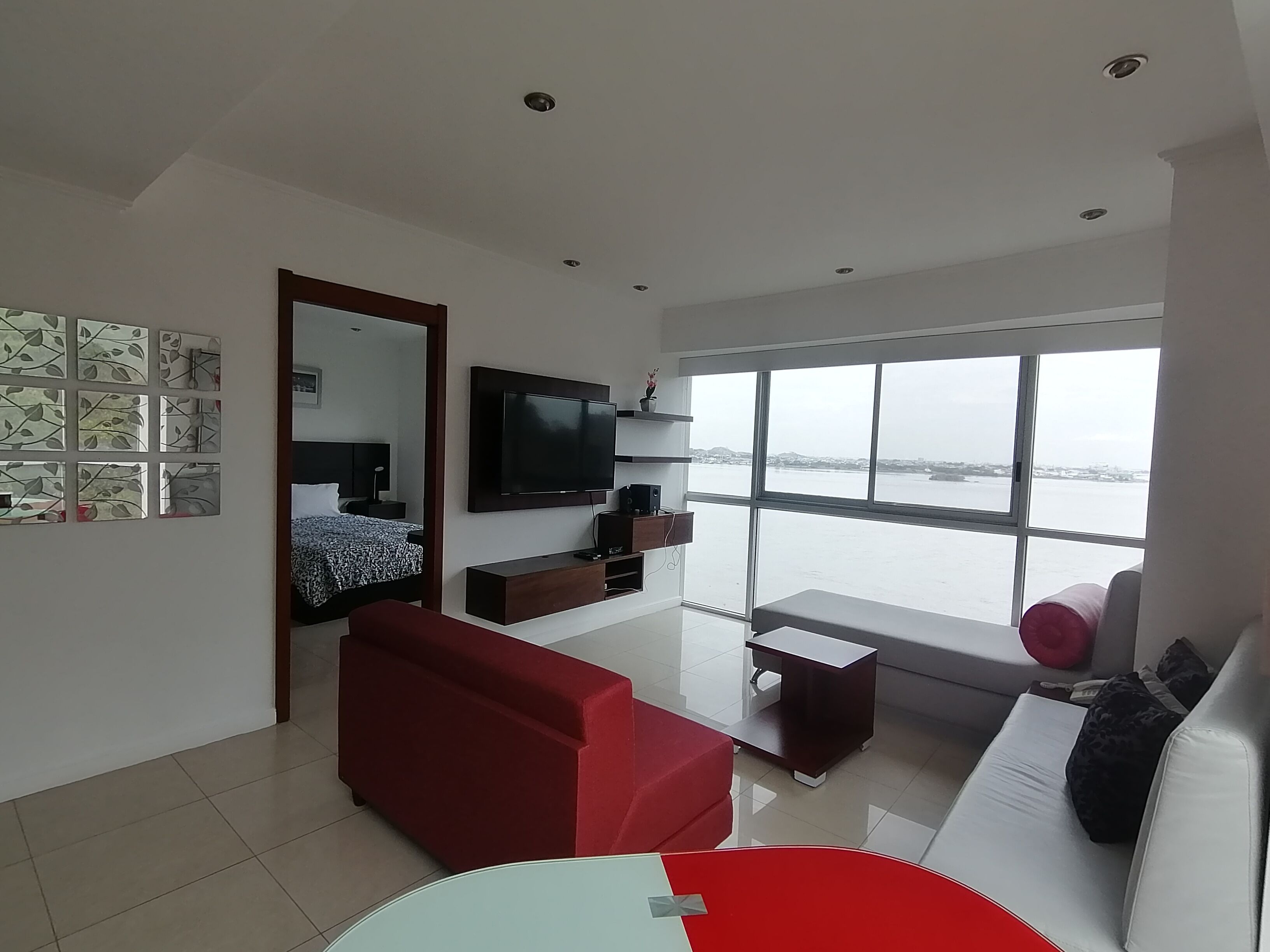 Luxury Suites Riverfront GYE