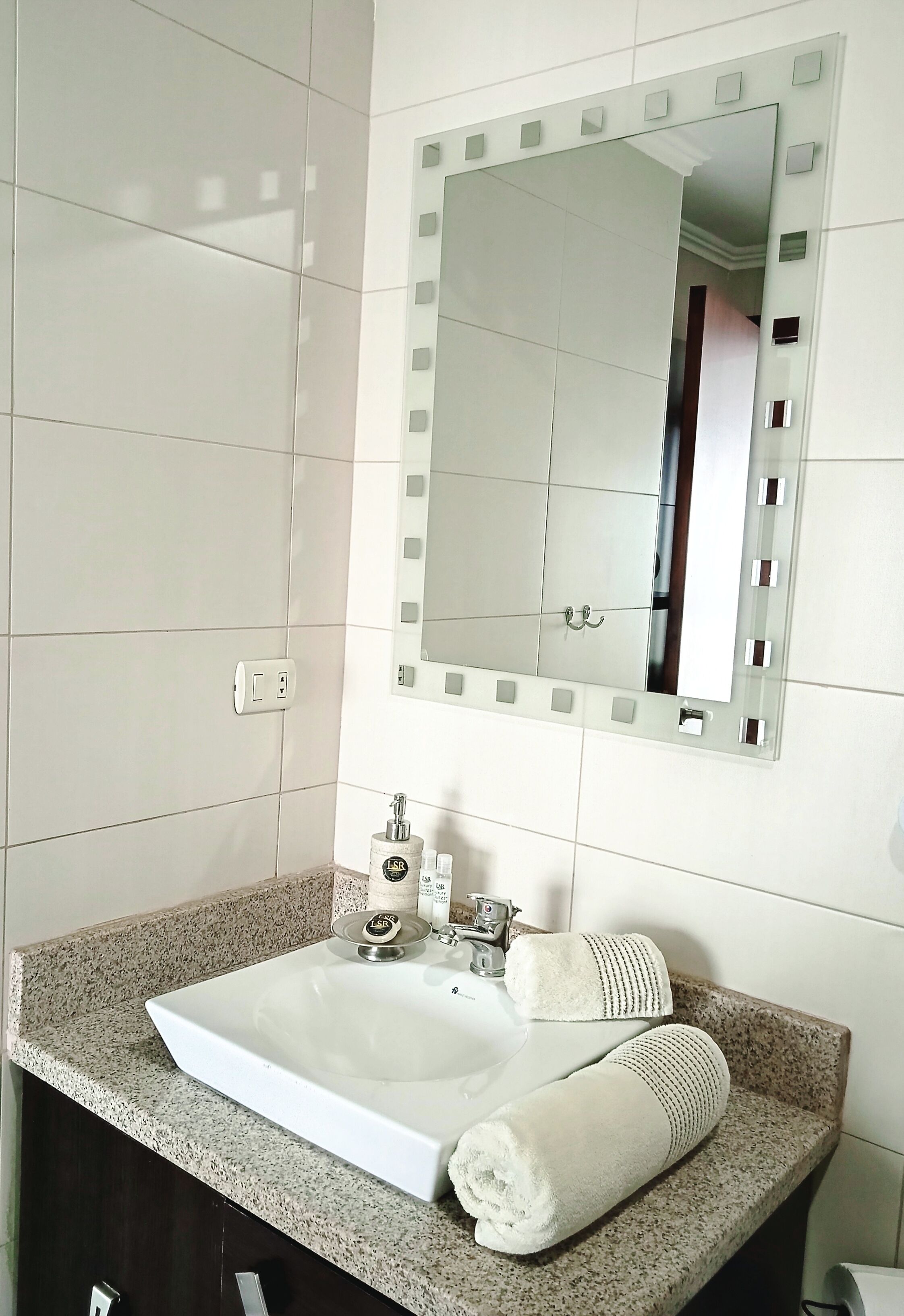 Luxury Suites Riverfront GYE