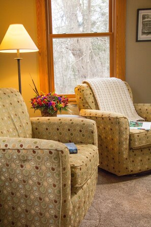Living area - Pinehurst Inn Bed & Breakfast (Bayfield)