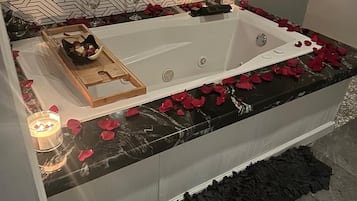 Secluded House | Bathroom | Hair dryer, bathrobes, towels, soap