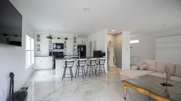 Athena House | Private kitchen | Full-size fridge, microwave, oven, stovetop