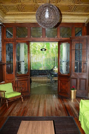 Living room - Escarabajo Hostel - Adults only (Valparaiso)