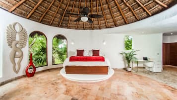 Villa Deluxe, 4 habitaciones, para no fumadores, vista al jardín | 4 habitaciones y caja de seguridad en la habitación