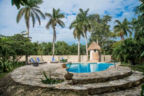 Outdoor pool - Villa Natural Luxury Architect Villa (Cancun)