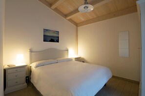 Bangalô | Cortinas blackout, berços grátis, camas extras/dobráveis