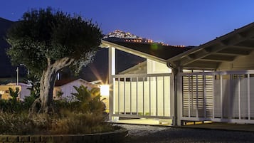 Bungalow | Facciata della struttura - sera/notte
