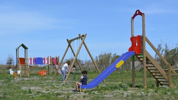 Außen-Kinderspielplatz