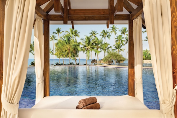 2 outdoor pools, cabanas (surcharge), pool umbrellas