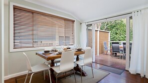 Dining - Dutchies Haven, 11 Christmas Bush Ave - Pet friendly, large enclosed yard, air con and Wi-Fi (Nelson Bay)
