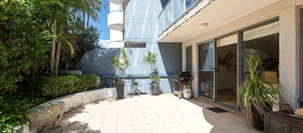 Peninsula Waters, 1/2-4 Soldiers Point Road - Aircon, pool & massive outdoor area