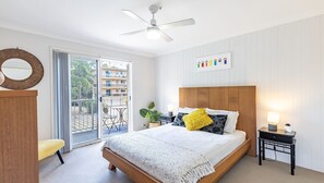 3 bedrooms, iron/ironing board