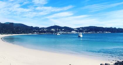 Shoreline, 4,7 Victoria Parade - Views over Fly Point and close to Nelson Bay Marina