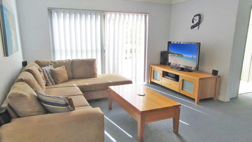 Silvana Court, 11/26 Ajax Avenue - Close To The Water And Clubs - Nelson Bay